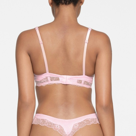 🌸SKIMS COTTON LACE PLUNGE BRA IN CHERRY BLOSSOM 34C - Picture 4 of 9